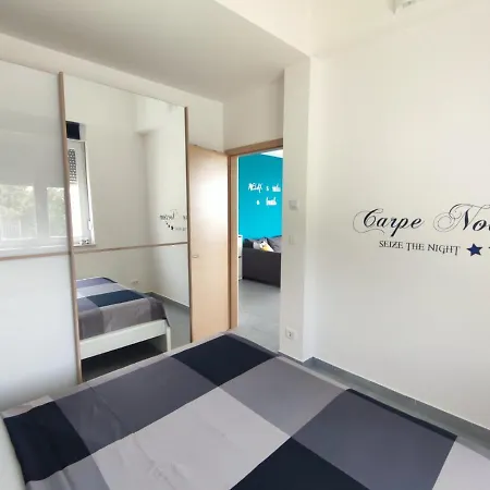 Panorama Apartment *